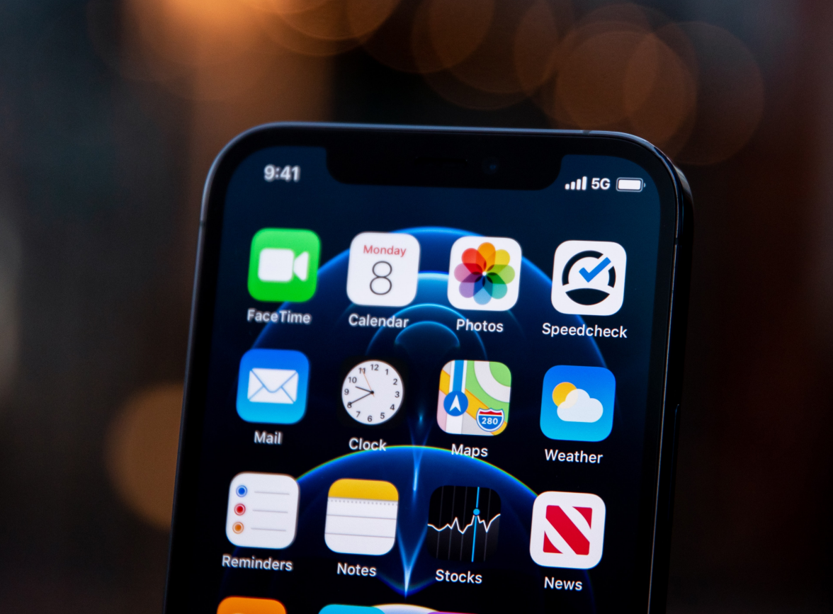 柳州苹果手机维修分享为什么 iPhone 12 在冬季会自动关机 